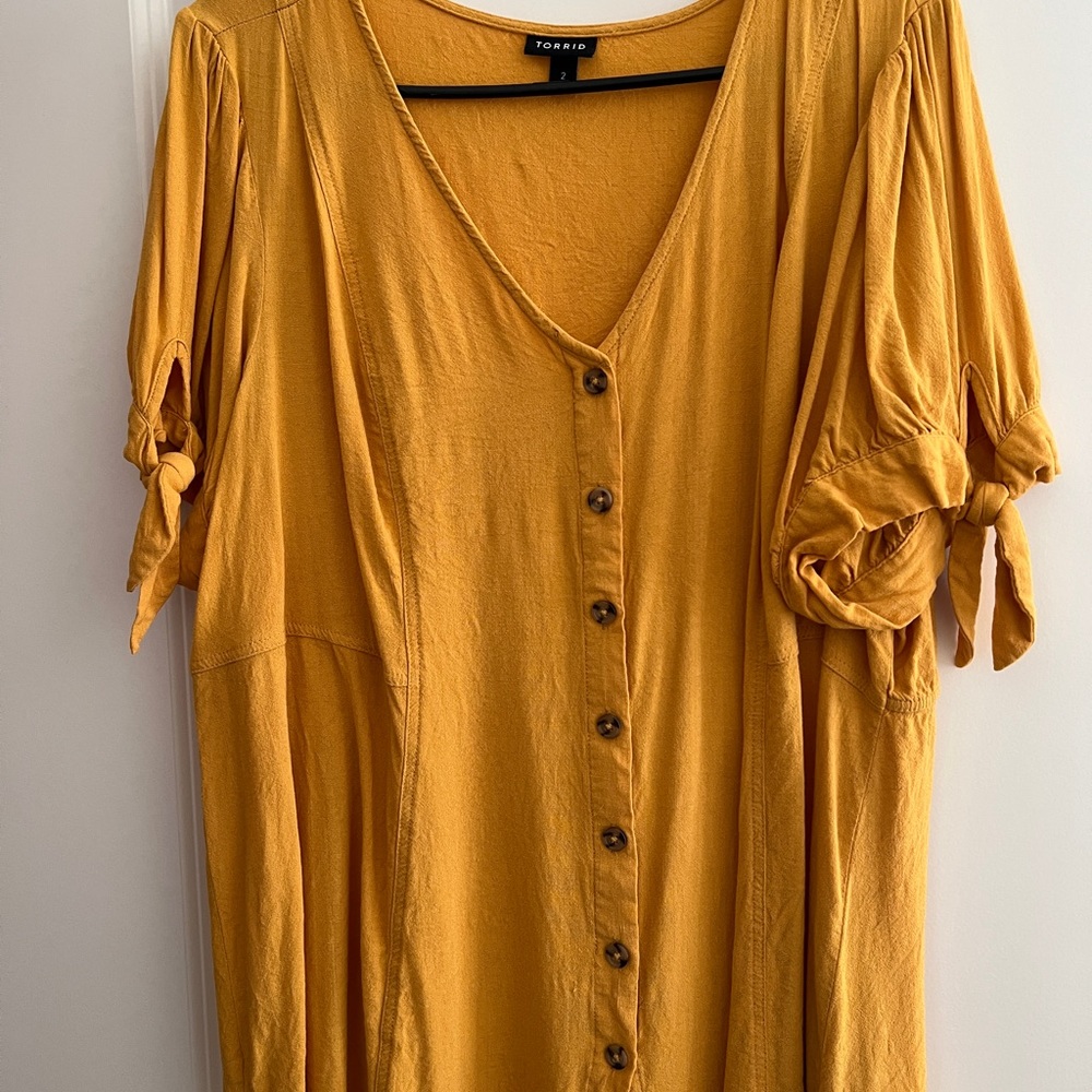 torrid Mustard Yellow Button-Front V-Neck Top